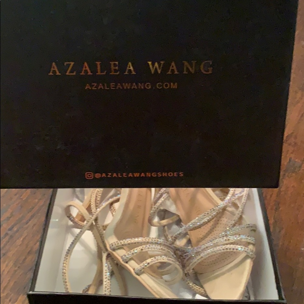 Heels - Picture 6 of 6